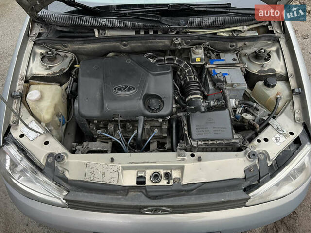 Бежевый ВАЗ Калина, объемом двигателя 1.6 л и пробегом 137 тыс. км за 1900 $, фото 13 на Automoto.ua