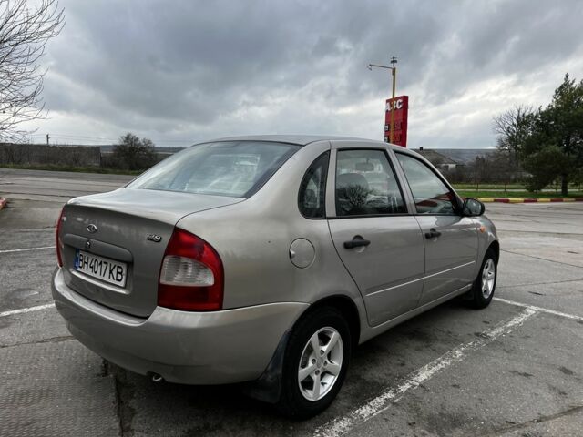 Бежевый ВАЗ Калина, объемом двигателя 1.6 л и пробегом 100 тыс. км за 2600 $, фото 4 на Automoto.ua