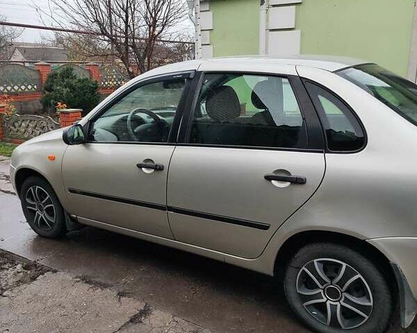 Бежевый ВАЗ Калина, объемом двигателя 1.6 л и пробегом 160 тыс. км за 1850 $, фото 7 на Automoto.ua