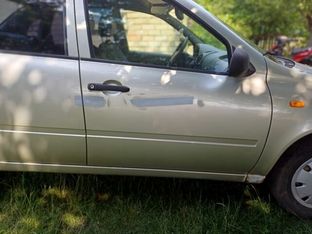 Бежевый ВАЗ Калина, объемом двигателя 0 л и пробегом 105 тыс. км за 1300 $, фото 2 на Automoto.ua