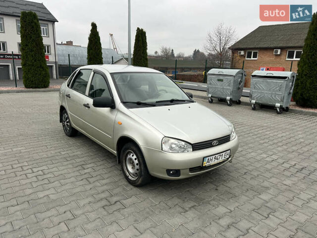 Бежевый ВАЗ Калина, объемом двигателя 1.4 л и пробегом 81 тыс. км за 2150 $, фото 2 на Automoto.ua