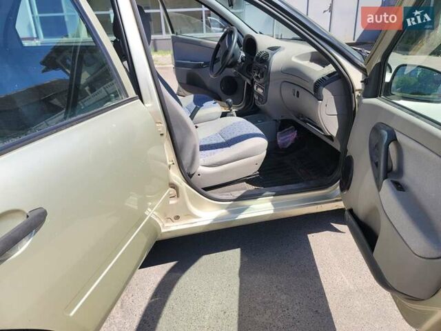 Бежевый ВАЗ Калина, объемом двигателя 1.6 л и пробегом 57 тыс. км за 2990 $, фото 9 на Automoto.ua