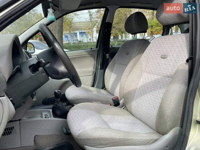 ВАЗ Калина 2008 в Николаеве на Automoto.ua Бежевый ВАЗ Калина, объемом двигателя 1.4 л и пробегом 212 тыс. км за 3000 $, фото 7 на Automoto.ua