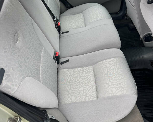 Бежевый ВАЗ Калина, объемом двигателя 1.4 л и пробегом 81 тыс. км за 2150 $, фото 29 на Automoto.ua