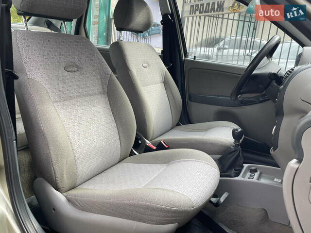 ВАЗ Калина 2008 в Николаеве на Automoto.ua Бежевый ВАЗ Калина, объемом двигателя 1.4 л и пробегом 212 тыс. км за 3000 $, фото 8 на Automoto.ua