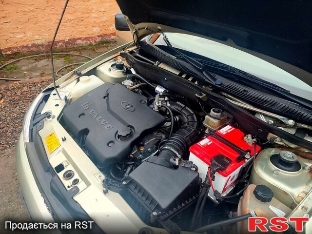 Бежевий ВАЗ Kalina, об'ємом двигуна 1.4 л та пробігом 115 тис. км за 2999 $, фото 13 на Automoto.ua