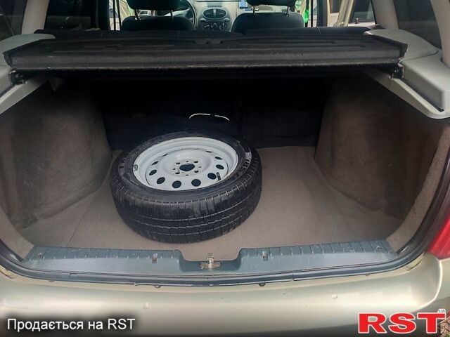 Бежевий ВАЗ Kalina, об'ємом двигуна 1.4 л та пробігом 115 тис. км за 2999 $, фото 10 на Automoto.ua