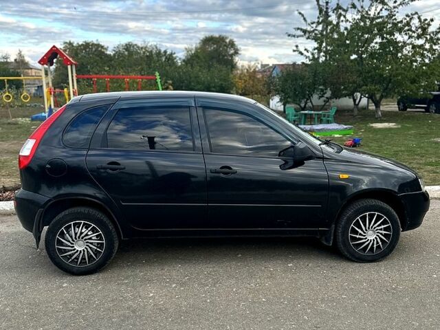 Черный ВАЗ Kalina, объемом двигателя 1.4 л и пробегом 134 тыс. км за 2200 $, фото 2 на Automoto.ua