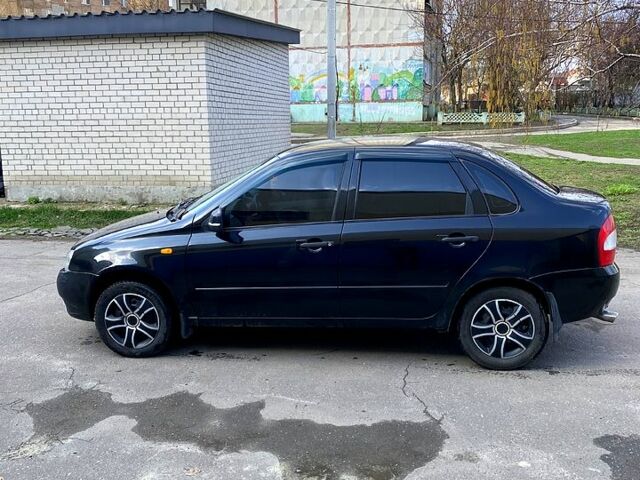 Чорний ВАЗ Kalina, об'ємом двигуна 1.4 л та пробігом 150 тис. км за 2000 $, фото 2 на Automoto.ua