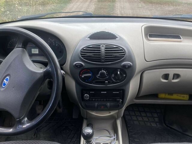 Чорний ВАЗ Калина, об'ємом двигуна 1.6 л та пробігом 150 тис. км за 2500 $, фото 2 на Automoto.ua