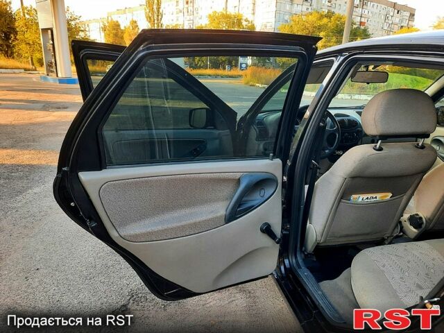 Черный ВАЗ Kalina, объемом двигателя 1.4 л и пробегом 128 тыс. км за 2850 $, фото 11 на Automoto.ua