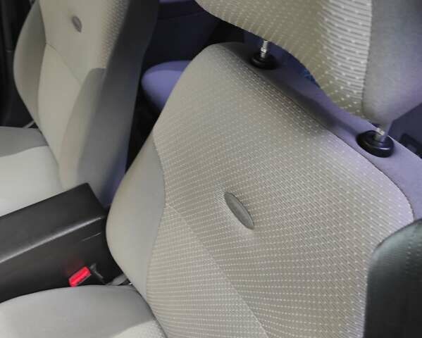 Черный ВАЗ Калина, объемом двигателя 1.39 л и пробегом 97 тыс. км за 2800 $, фото 3 на Automoto.ua