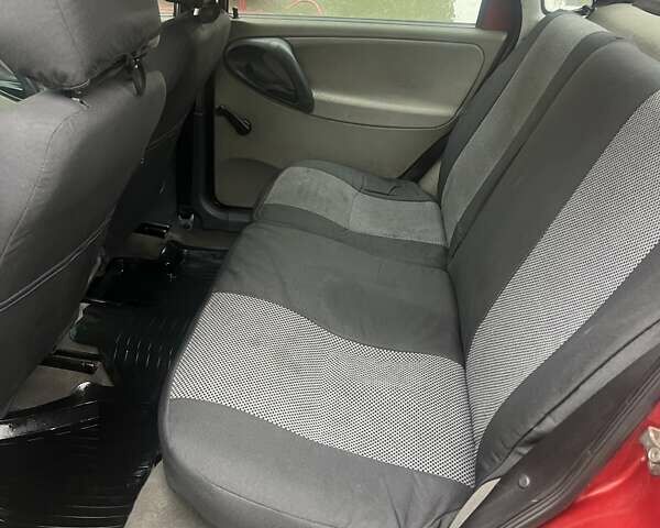 Черный ВАЗ Калина, объемом двигателя 1.6 л и пробегом 240 тыс. км за 1600 $, фото 11 на Automoto.ua