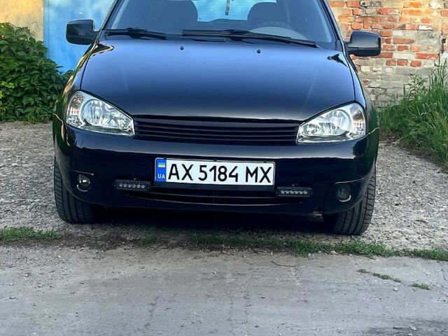 Чорний ВАЗ Kalina, об'ємом двигуна 1.4 л та пробігом 145 тис. км за 3900 $, фото 3 на Automoto.ua