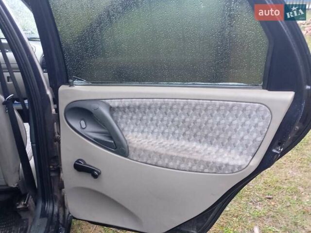 Фиолетовый ВАЗ Калина, объемом двигателя 1.6 л и пробегом 160 тыс. км за 2300 $, фото 9 на Automoto.ua