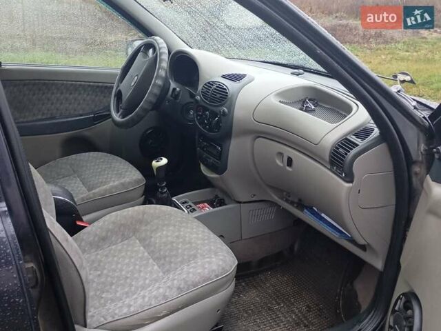 Фиолетовый ВАЗ Калина, объемом двигателя 1.6 л и пробегом 160 тыс. км за 2300 $, фото 11 на Automoto.ua