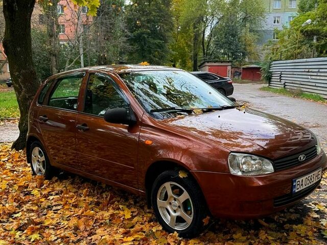 Коричневый ВАЗ Kalina, объемом двигателя 1.6 л и пробегом 157 тыс. км за 2100 $, фото 4 на Automoto.ua