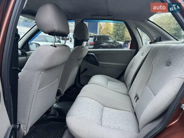 Коричневый ВАЗ Калина, объемом двигателя 1.4 л и пробегом 99 тыс. км за 2300 $, фото 3 на Automoto.ua