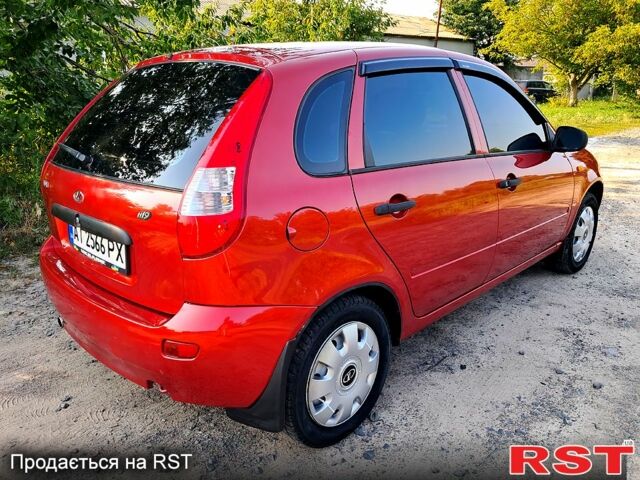 Красный ВАЗ Kalina, объемом двигателя 1.4 л и пробегом 142 тыс. км за 2650 $, фото 2 на Automoto.ua