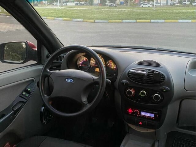 Червоний ВАЗ Калина, об'ємом двигуна 1.4 л та пробігом 138 тис. км за 2850 $, фото 7 на Automoto.ua