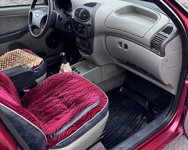 ВАЗ Калина 2006 в Звенигородка на Automoto.ua Красный ВАЗ Калина, объемом двигателя 1.6 л и пробегом 74 тыс. км за 3000 $, фото 5 на Automoto.ua