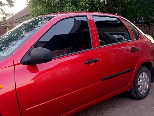 Красный ВАЗ Kalina, объемом двигателя 1.6 л и пробегом 240 тыс. км за 1300 $, фото 2 на Automoto.ua