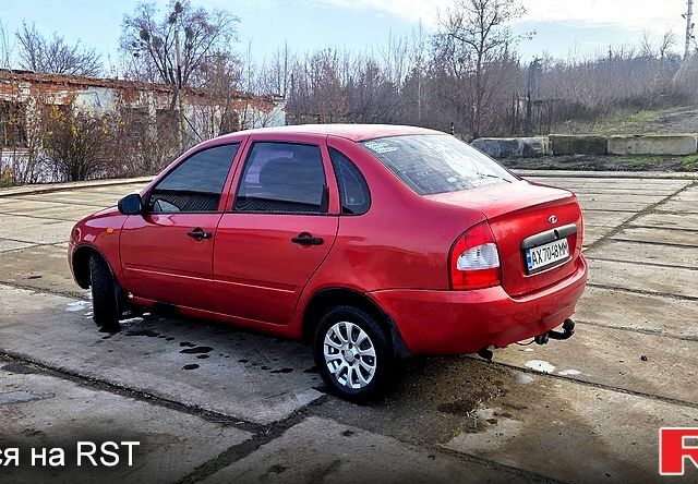 Красный ВАЗ Kalina, объемом двигателя 1.6 л и пробегом 180 тыс. км за 1500 $, фото 5 на Automoto.ua