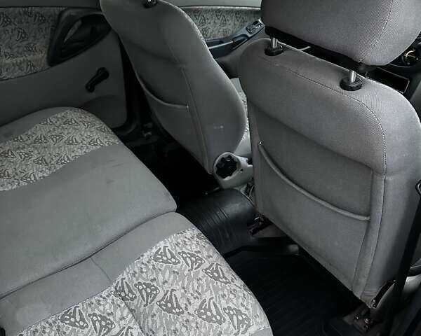 Красный ВАЗ Калина, объемом двигателя 1.6 л и пробегом 183 тыс. км за 1400 $, фото 22 на Automoto.ua