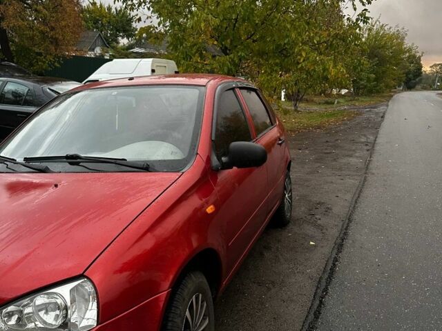 Красный ВАЗ Калина, объемом двигателя 1.6 л и пробегом 150 тыс. км за 2200 $, фото 6 на Automoto.ua