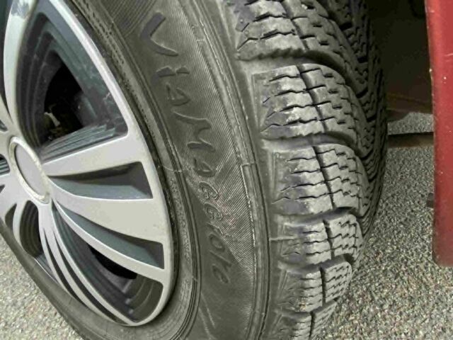 Червоний ВАЗ Калина, об'ємом двигуна 1.6 л та пробігом 213 тис. км за 2100 $, фото 4 на Automoto.ua