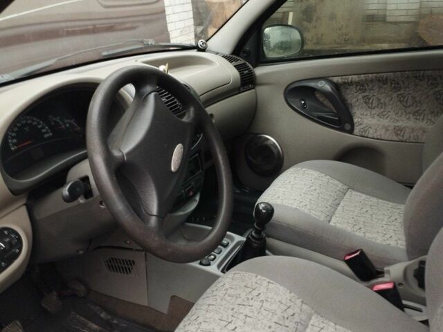 Красный ВАЗ Калина, объемом двигателя 0 л и пробегом 260 тыс. км за 1650 $, фото 1 на Automoto.ua