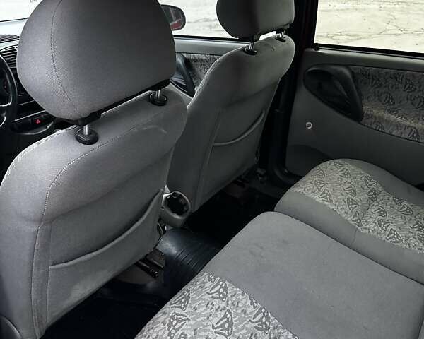 Красный ВАЗ Калина, объемом двигателя 1.6 л и пробегом 183 тыс. км за 1400 $, фото 21 на Automoto.ua