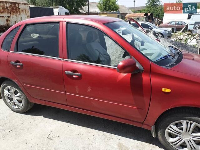 Красный ВАЗ Калина, объемом двигателя 1.6 л и пробегом 120 тыс. км за 1800 $, фото 4 на Automoto.ua
