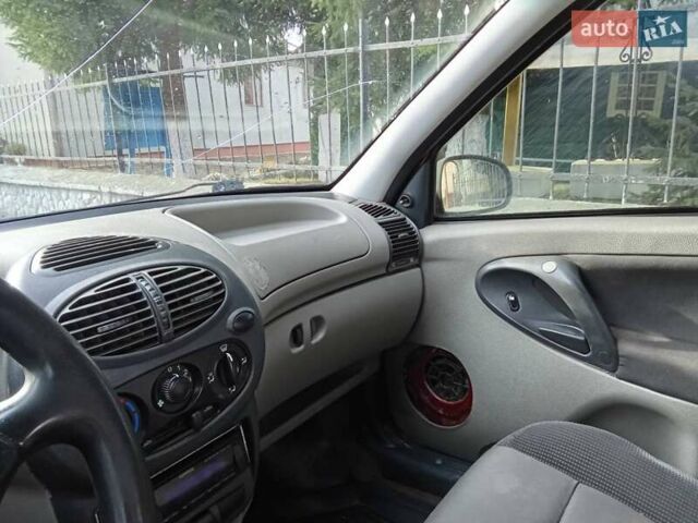 Червоний ВАЗ Калина, об'ємом двигуна 1.6 л та пробігом 135 тис. км за 1650 $, фото 15 на Automoto.ua