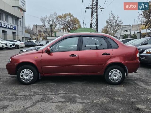 Красный ВАЗ Калина, объемом двигателя 1.6 л и пробегом 180 тыс. км за 2250 $, фото 2 на Automoto.ua