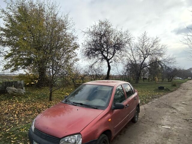 Красный ВАЗ Калина, объемом двигателя 1.6 л и пробегом 130 тыс. км за 1000 $, фото 4 на Automoto.ua