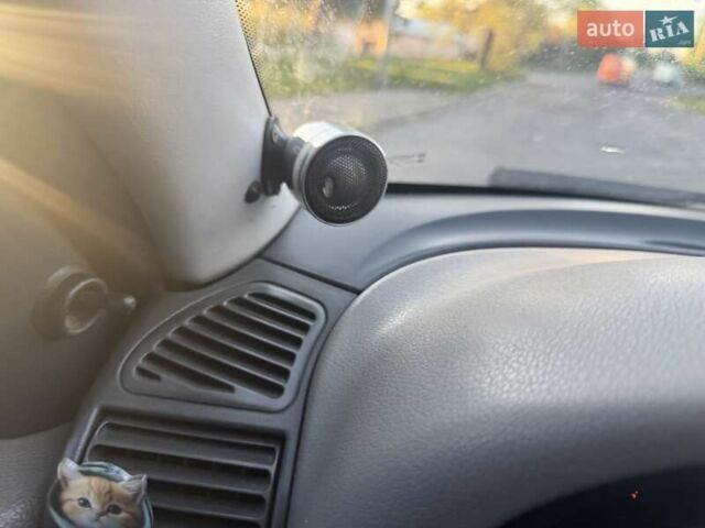 Красный ВАЗ Калина, объемом двигателя 1.6 л и пробегом 170 тыс. км за 1490 $, фото 16 на Automoto.ua