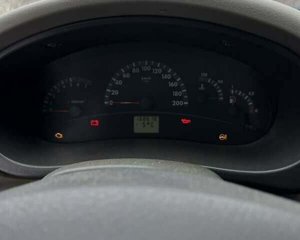 Красный ВАЗ Калина, объемом двигателя 1.6 л и пробегом 168 тыс. км за 3500 $, фото 7 на Automoto.ua