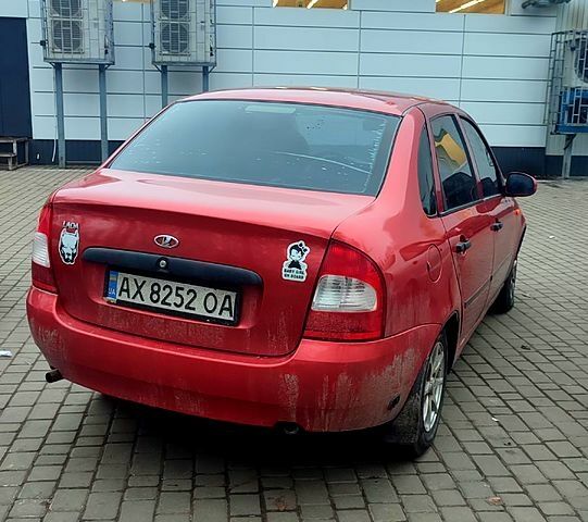 Красный ВАЗ Калина, объемом двигателя 1.6 л и пробегом 239 тыс. км за 2200 $, фото 3 на Automoto.ua