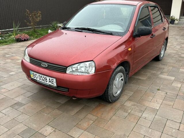 Красный ВАЗ Калина, объемом двигателя 1.6 л и пробегом 180 тыс. км за 1100 $, фото 1 на Automoto.ua