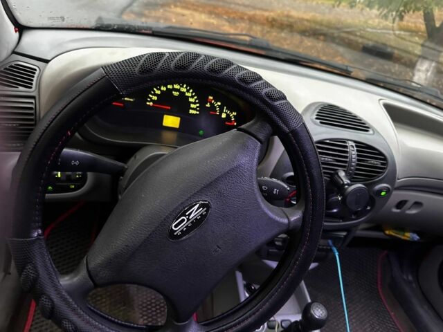 Красный ВАЗ Калина, объемом двигателя 1.6 л и пробегом 150 тыс. км за 2200 $, фото 10 на Automoto.ua