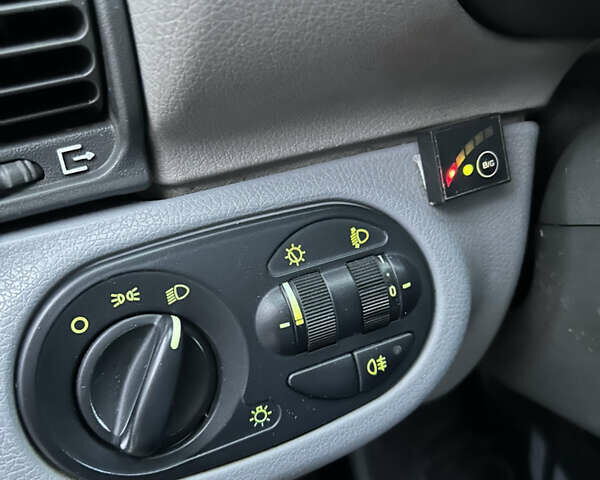 Красный ВАЗ Калина, объемом двигателя 1.6 л и пробегом 281 тыс. км за 2199 $, фото 26 на Automoto.ua