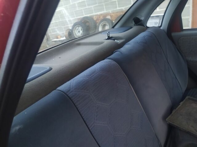 Красный ВАЗ Калина, объемом двигателя 1.6 л и пробегом 89 тыс. км за 650 $, фото 9 на Automoto.ua