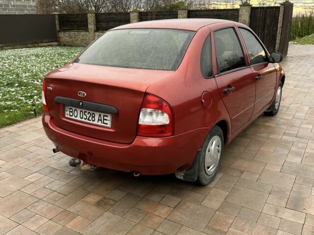 Красный ВАЗ Калина, объемом двигателя 1.6 л и пробегом 180 тыс. км за 1100 $, фото 5 на Automoto.ua