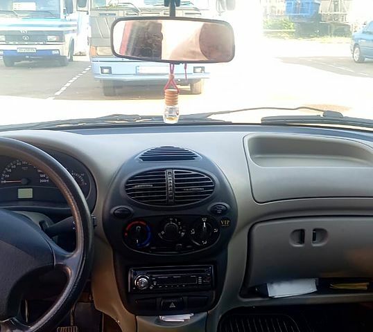 Красный ВАЗ Kalina, объемом двигателя 1.6 л и пробегом 270 тыс. км за 1700 $, фото 7 на Automoto.ua