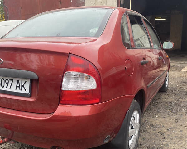 Красный ВАЗ Калина, объемом двигателя 1.6 л и пробегом 150 тыс. км за 1600 $, фото 1 на Automoto.ua