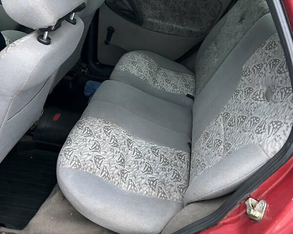 Красный ВАЗ Калина, объемом двигателя 1.6 л и пробегом 281 тыс. км за 2199 $, фото 46 на Automoto.ua