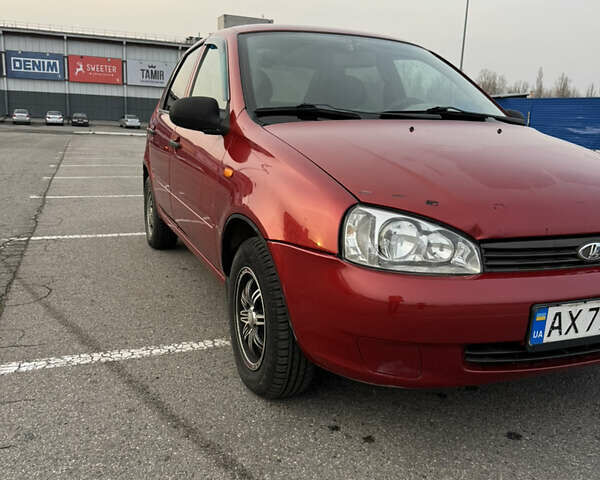 Красный ВАЗ Калина, объемом двигателя 1.6 л и пробегом 200 тыс. км за 2000 $, фото 2 на Automoto.ua