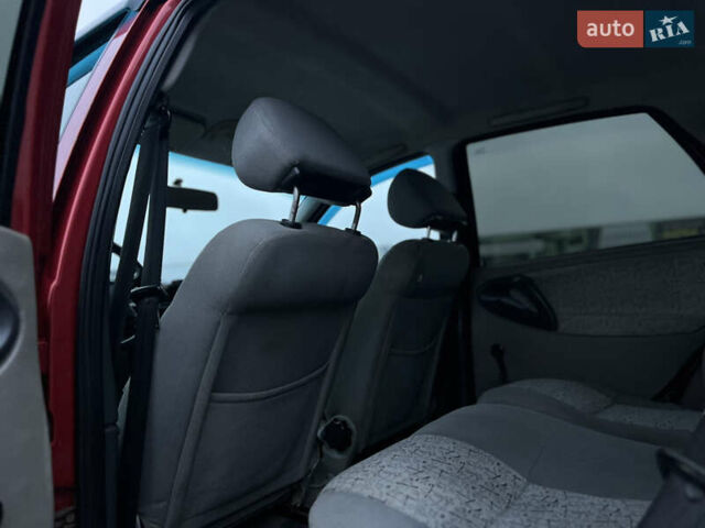 Красный ВАЗ Калина, объемом двигателя 1.6 л и пробегом 208 тыс. км за 1850 $, фото 18 на Automoto.ua