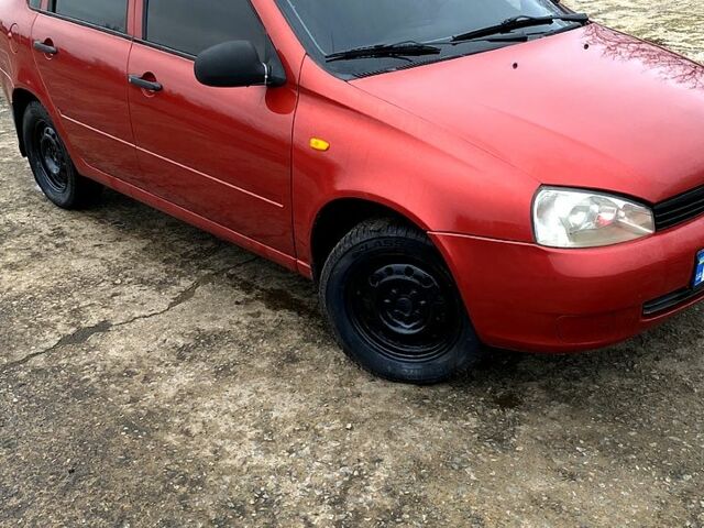 Червоний ВАЗ Kalina, об'ємом двигуна 1.6 л та пробігом 197 тис. км за 2350 $, фото 2 на Automoto.ua